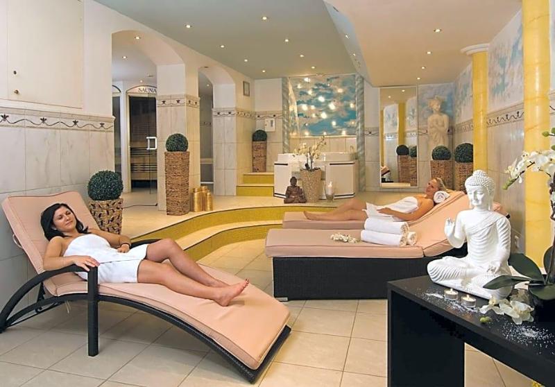 Hotel Central image