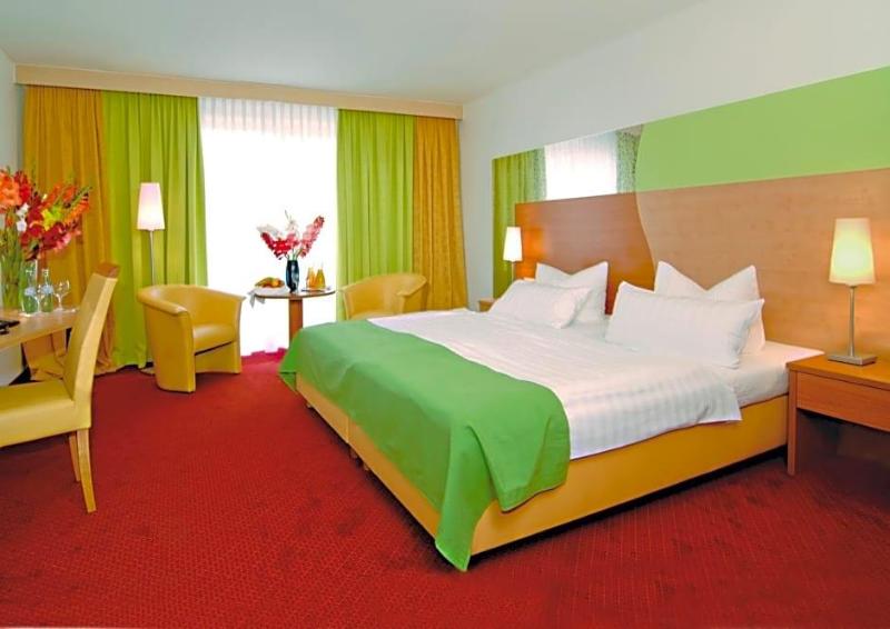 Hotel Central image
