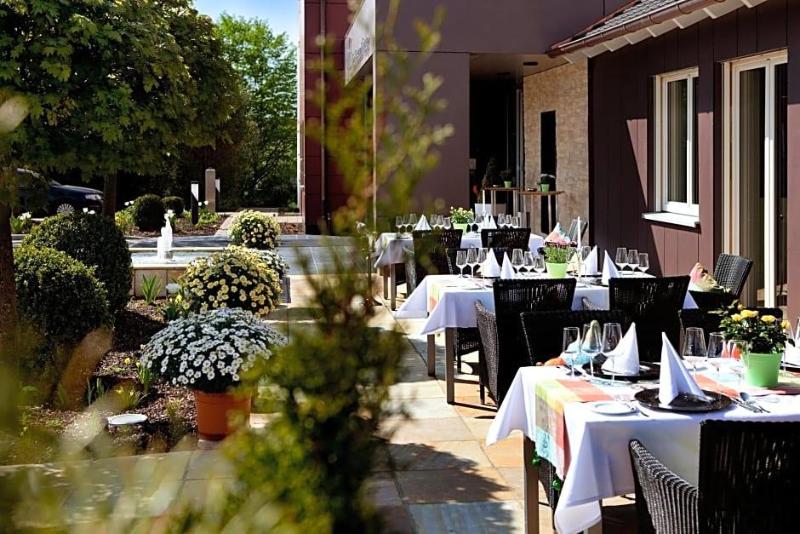 Hotel Restaurant Anna image