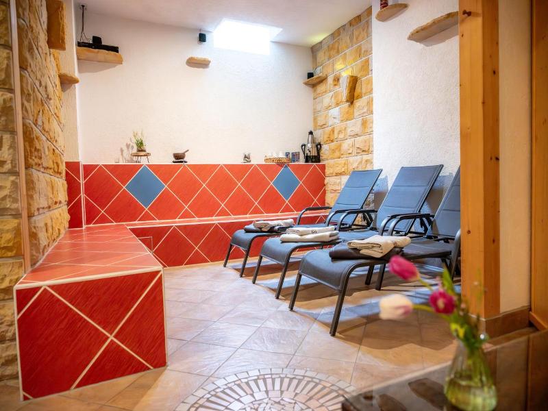 Aara Hotel image