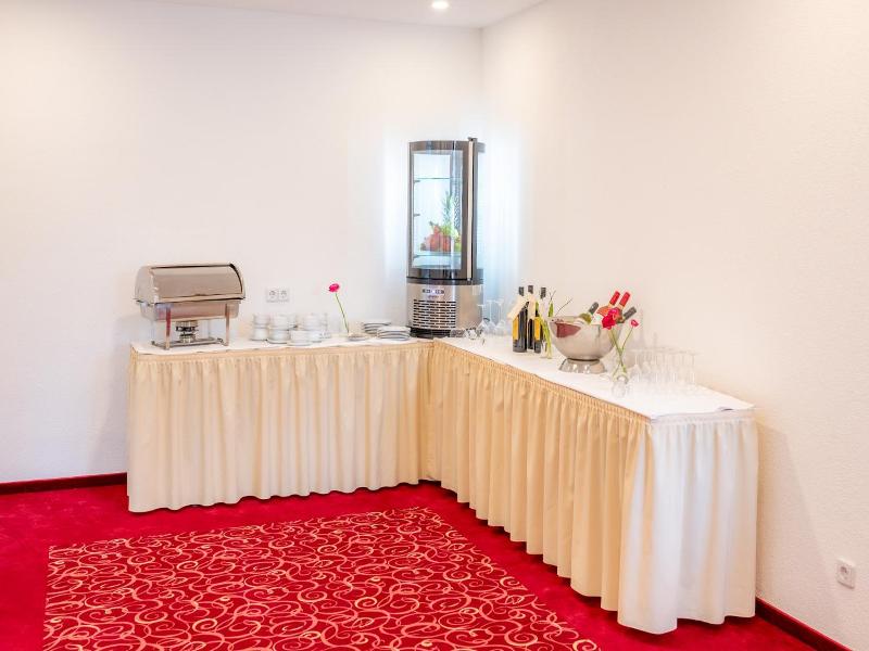 Aara Hotel image