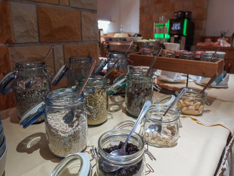 Aara Hotel image