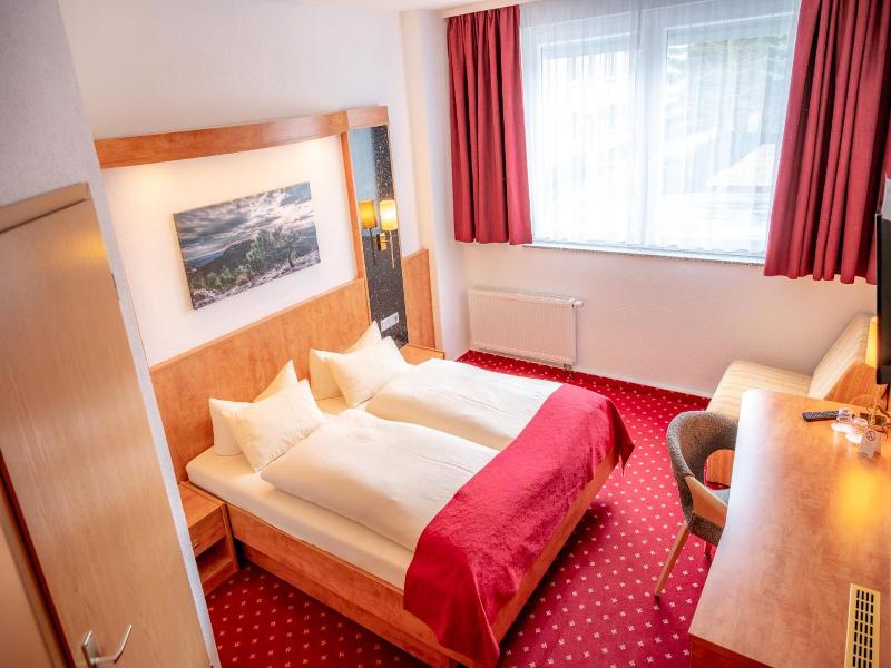 Aara Hotel image
