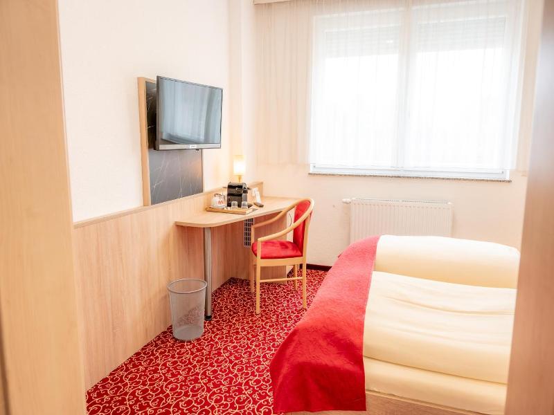 Aara Hotel image