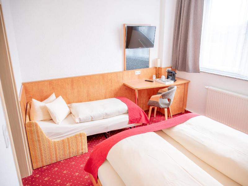 Aara Hotel image