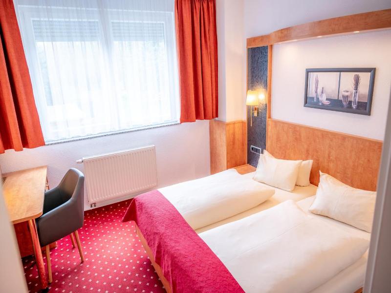 Aara Hotel image