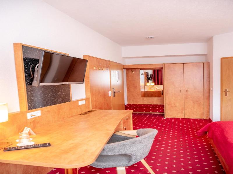 Aara Hotel image