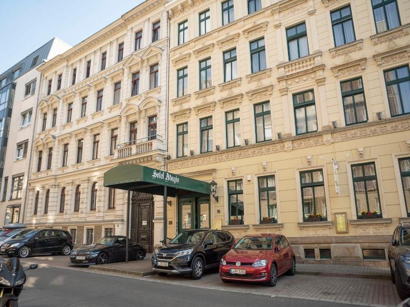 Hotel Adagio image