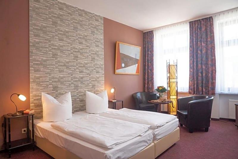 Hotel Adagio image