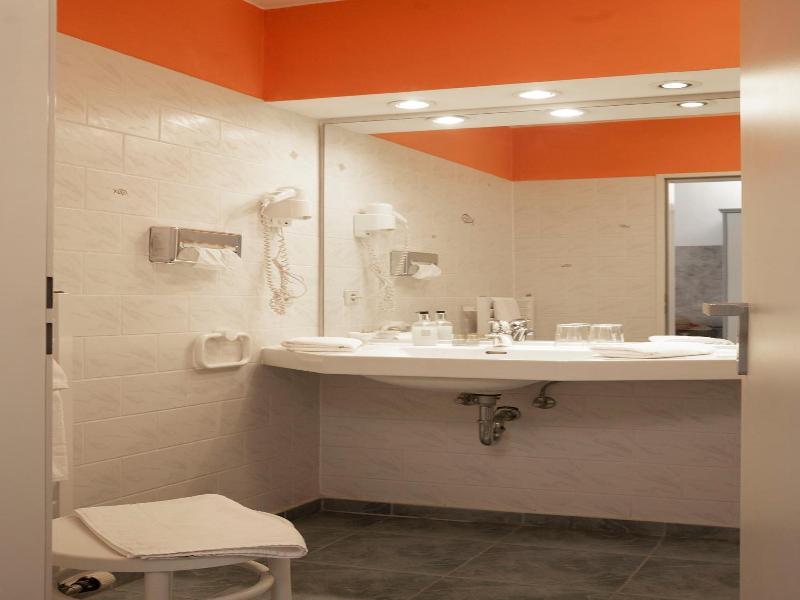 Hotel Adagio image