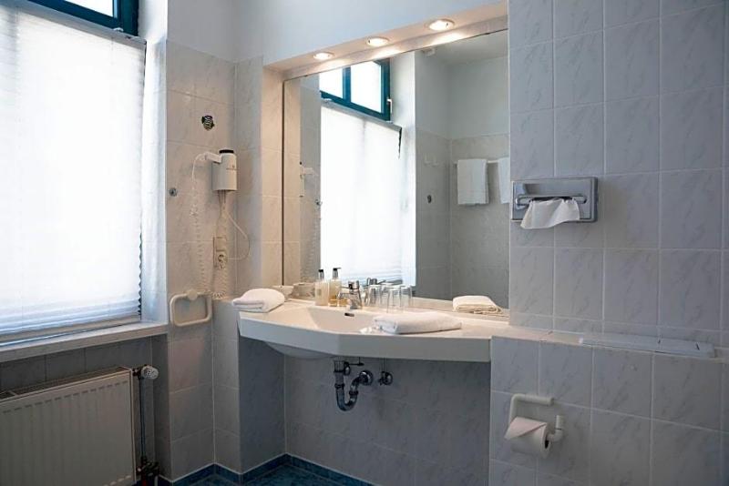Hotel Adagio image