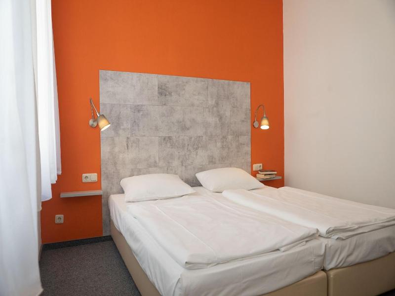 Hotel Adagio image