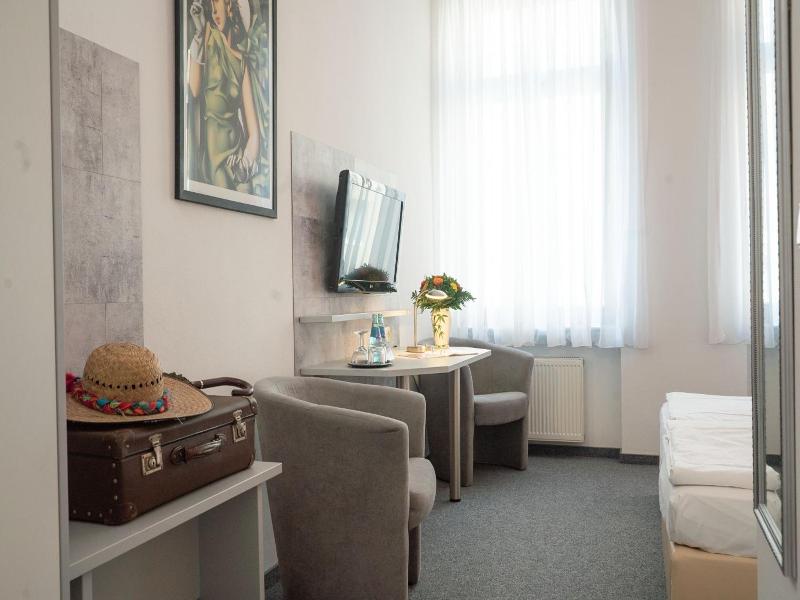 Hotel Adagio image