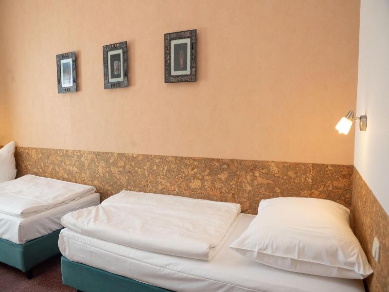 Hotel Adagio image