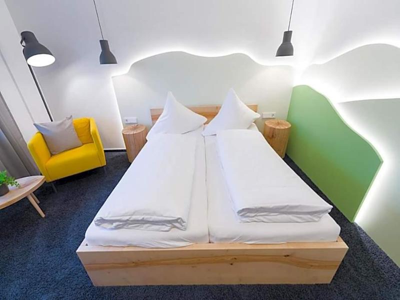Hotel Rhv Nhof image