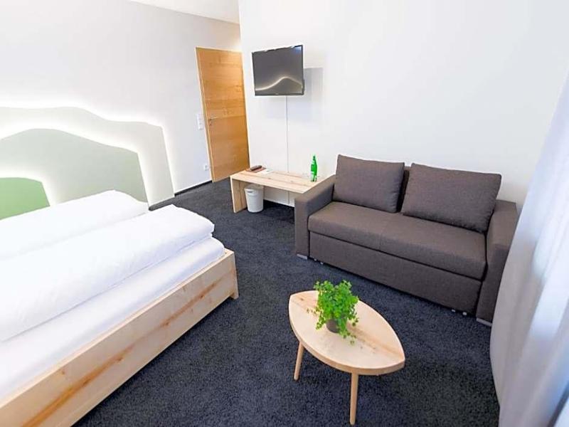 Hotel Rhv Nhof image