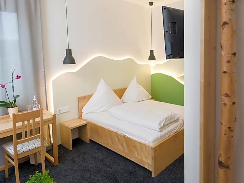 Hotel Rhv Nhof image