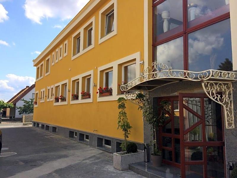 Hotel Kennedy image