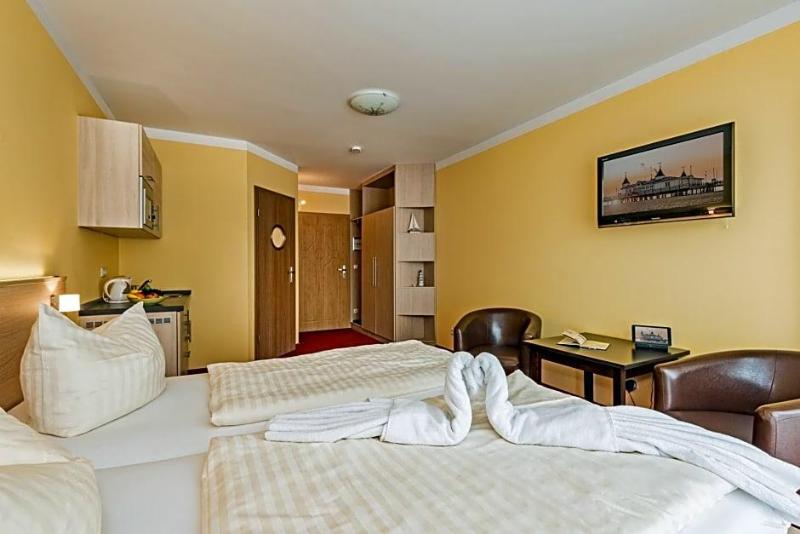 Aparthotel Strandhus image