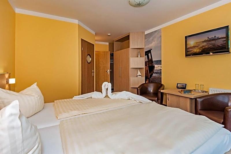 Aparthotel Strandhus image