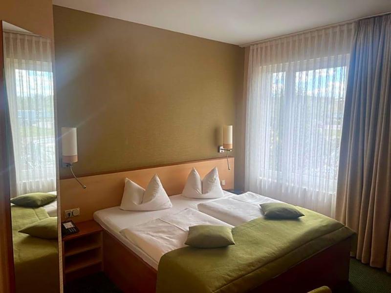Atrium Hotel Krv Ger image