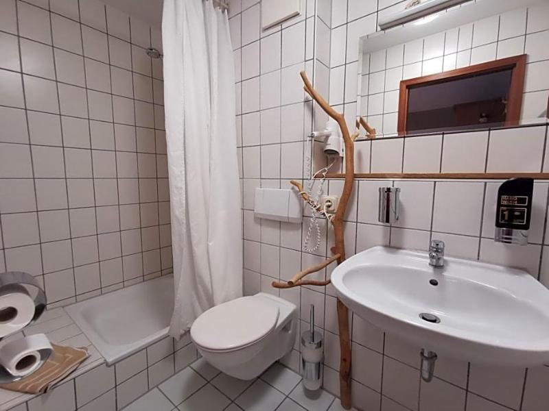 Gasthaus Hotel Drei Lilien image
