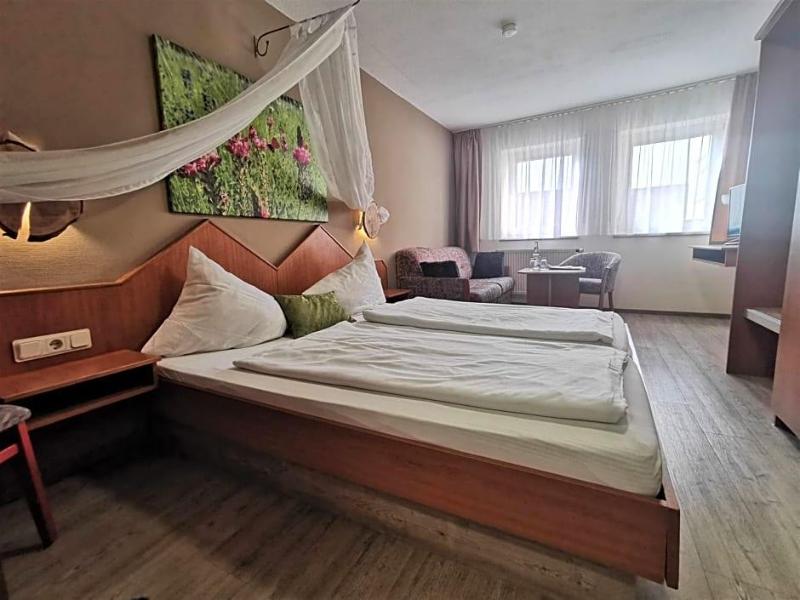 Gasthaus Hotel Drei Lilien image