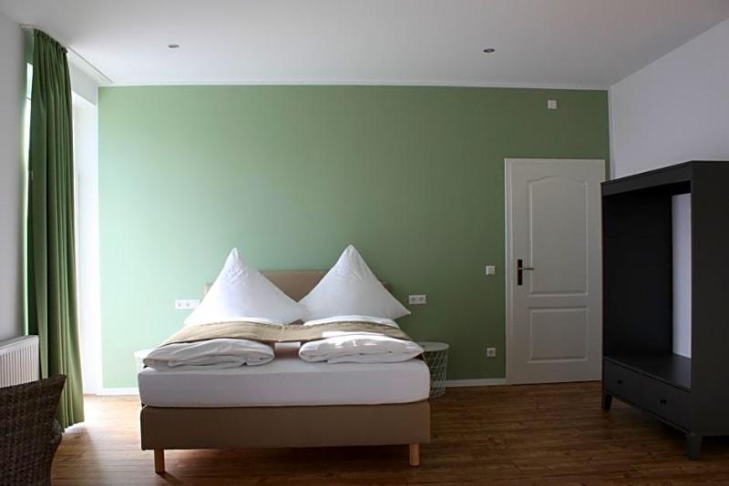 Hotel Grv Ner Baum image