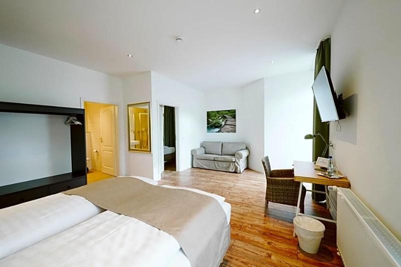 Hotel Grv Ner Baum image