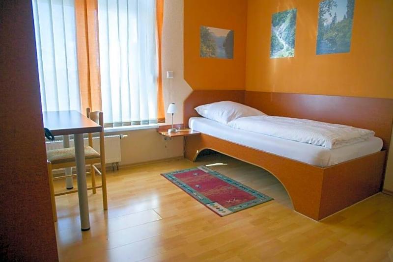 Hotel Garni Haus Zum Gutenberg image