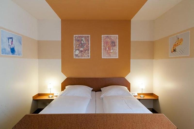 Hotel Garni Haus Zum Gutenberg image