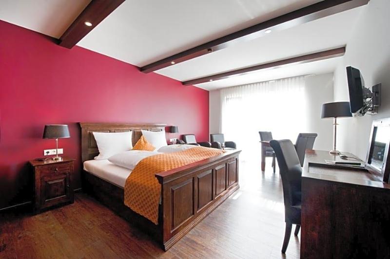 Riverside Hotel image