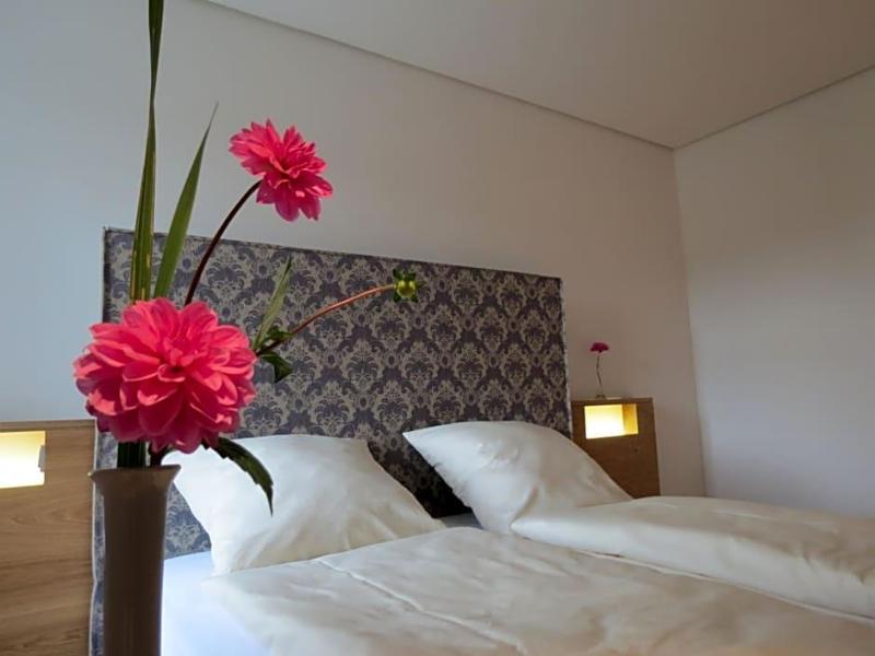 Hotel Kloster Gasthof Speinshart image