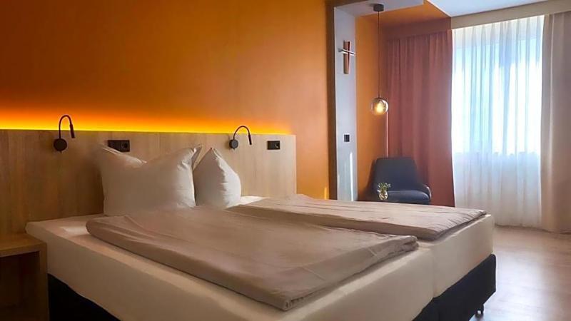 Heinrich Pesch Hotel image