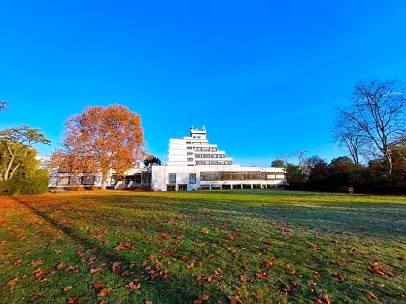 Heinrich Pesch Hotel image