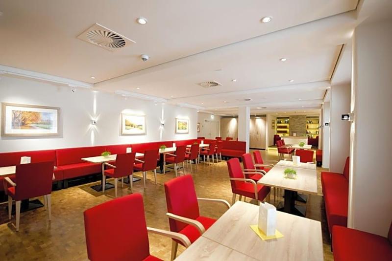 Heinrich Pesch Hotel image