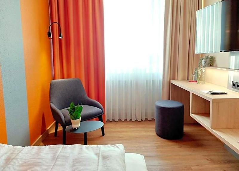 Heinrich Pesch Hotel image
