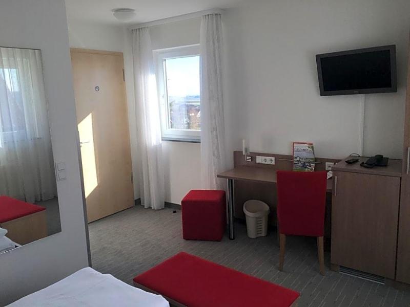Landhotel Gasthof Am Berg image