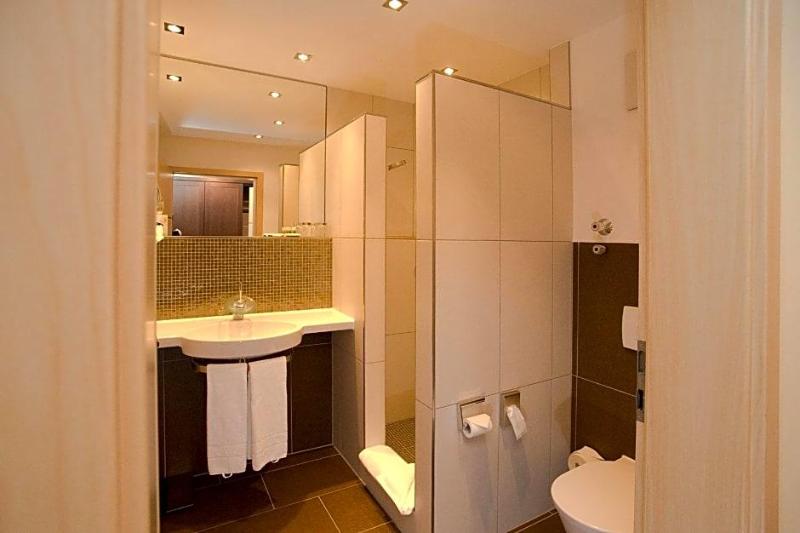 Landhotel Grv Nenbach image