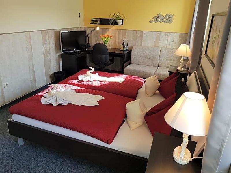 Landhotel Pathes Hof image