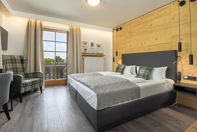 Hotel Neuer Am See image