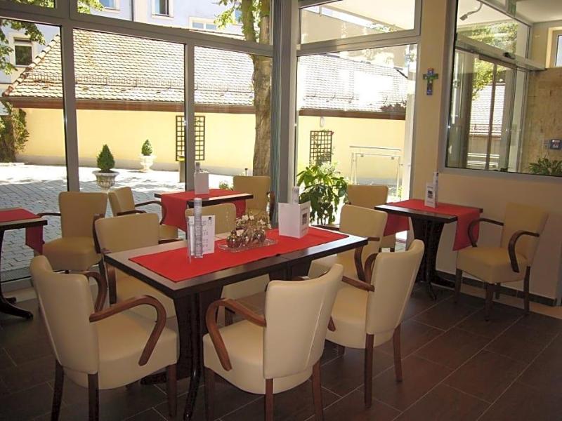 Klassik Hotel Am Tor image