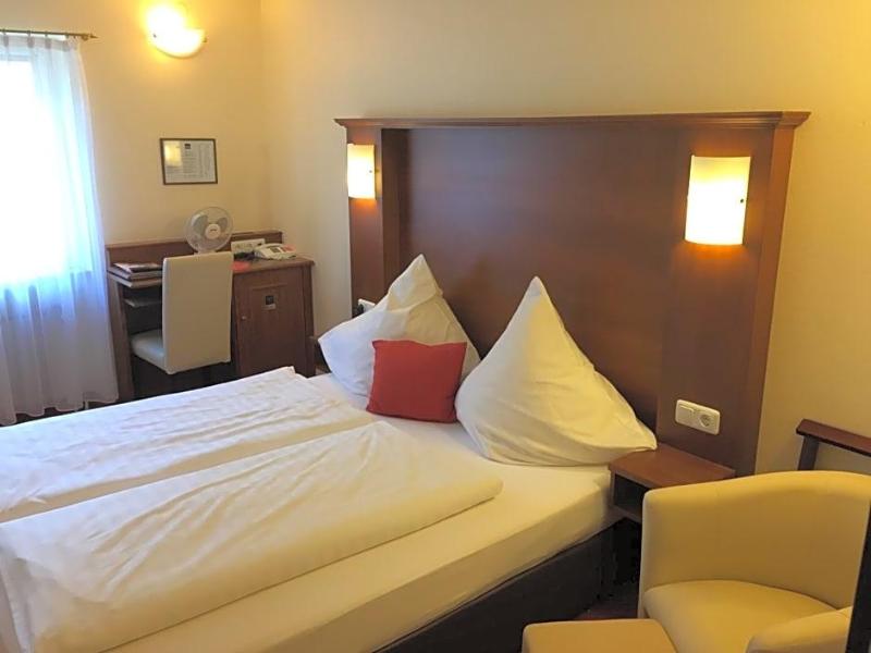 Klassik Hotel Am Tor image