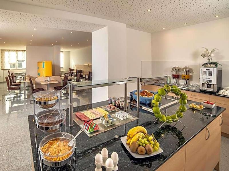 Hotel Am Stadtrand image