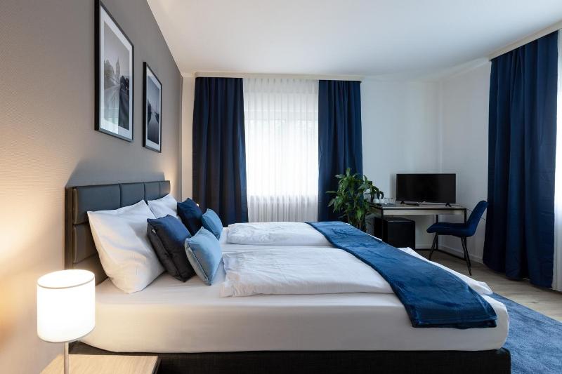 Hotel Wegener image