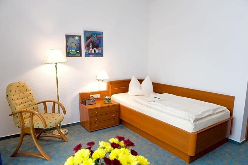 Central Inn Hotel Garni image
