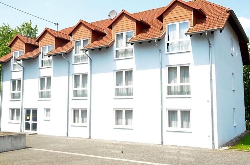 Central Inn Hotel Garni image