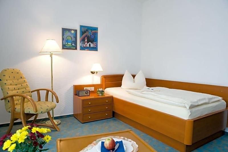 Central Inn Hotel Garni image