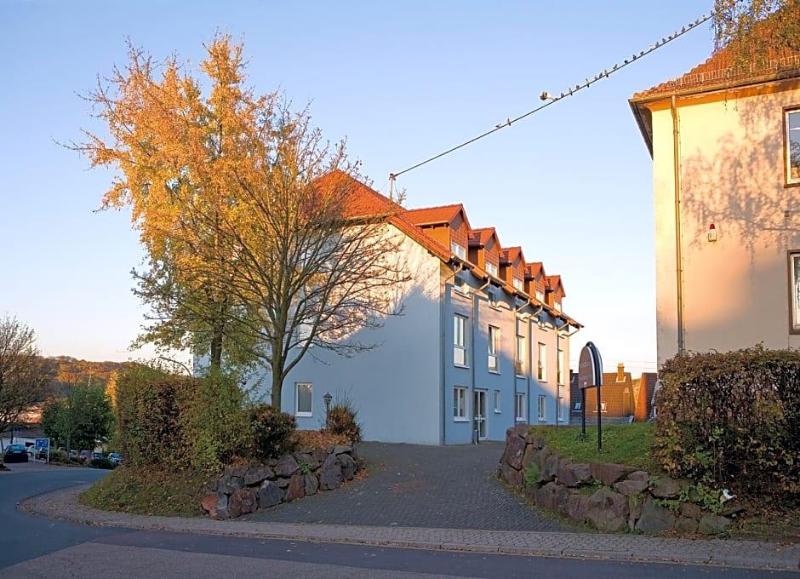 Central Inn Hotel Garni image