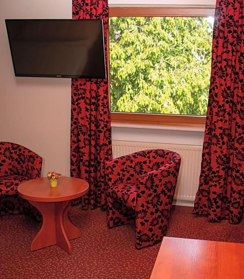 Hotel Restaurant Laux image